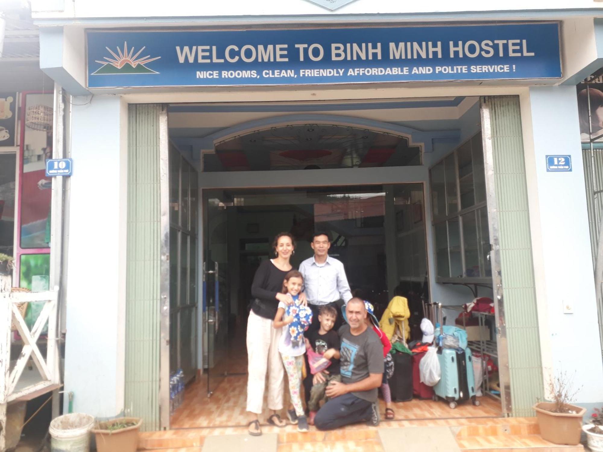 Binh Minh Hostel Донґван Екстер'єр фото