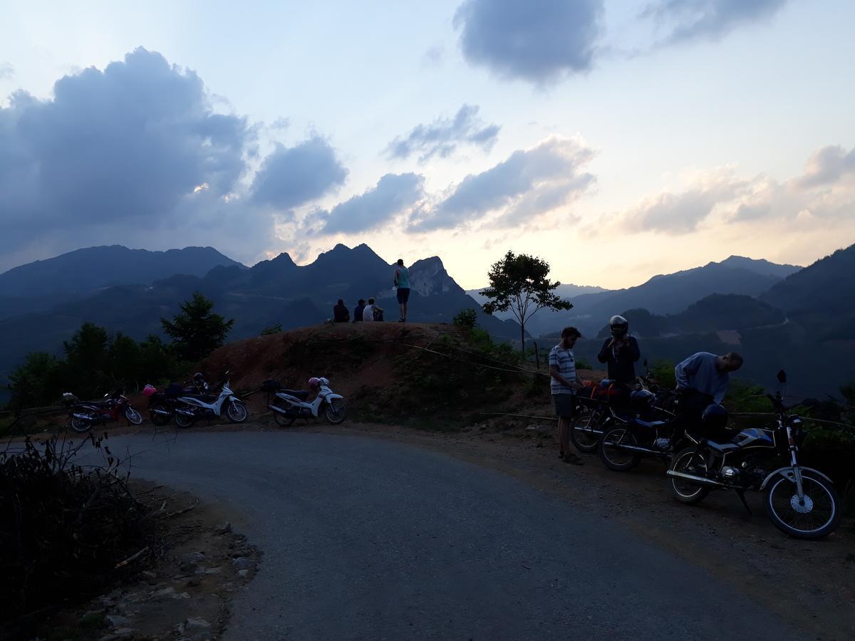 Binh Minh Hostel Донґван Екстер'єр фото