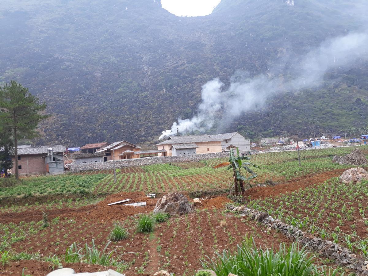 Binh Minh Hostel Донґван Екстер'єр фото